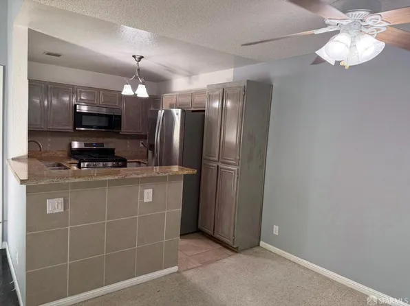 3660 Knollwood Ter APT 303, Fremont, CA 94536
