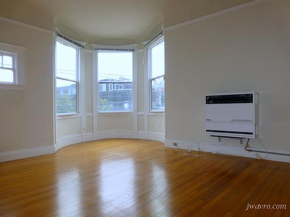 3rd image of 245 Vicksburg St #2