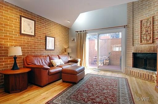 5th image of 3759 N Kenmore Ave APT F