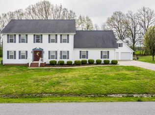 7040 Dana Dr, West Paducah, KY 42086