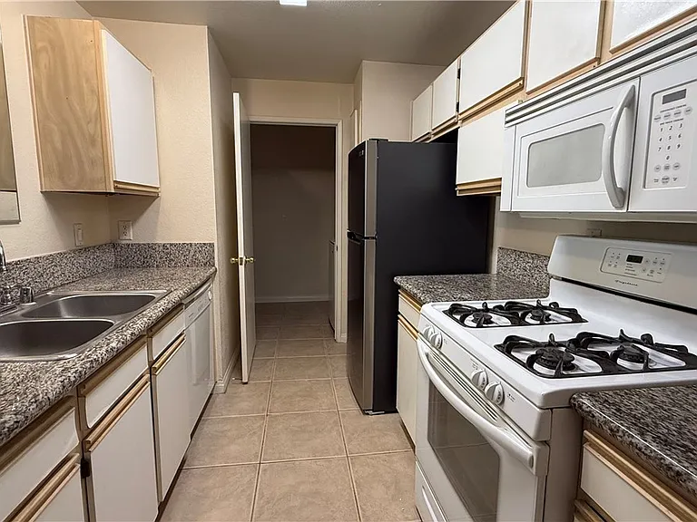 2200 Fort Apache Rd #2236 — Photo 20