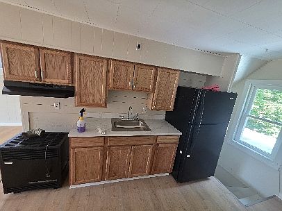 5th image of 342 W 25th St APT 2