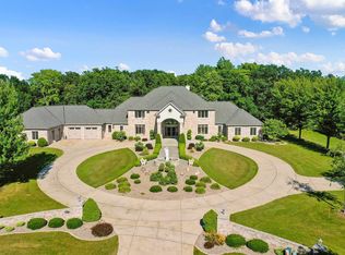 3184 Morningwoods Ct, Green Bay, WI 54311