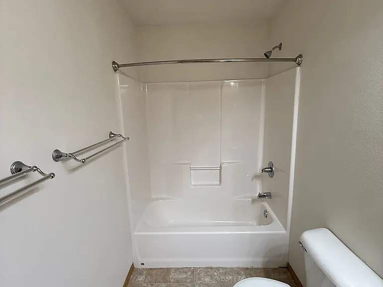 908 Arrow Ave NE — Photo 15
