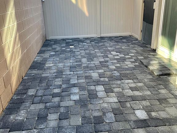 4th image of 4730 Blaise Ave #103