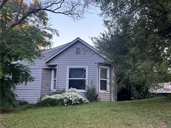 705 Riley St, Atchison, KS 66002