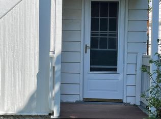 15 1/2 Converse Ct, Burlington, VT 05401