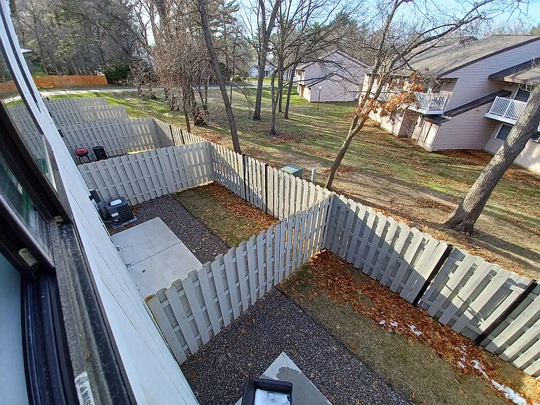 15'x20' fenced in yards for some 2 bedroom units