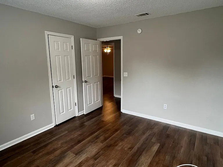 801 Brickyard Rd — Photo 13