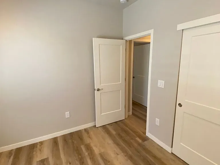 240 Silver Bend Way — Photo 8