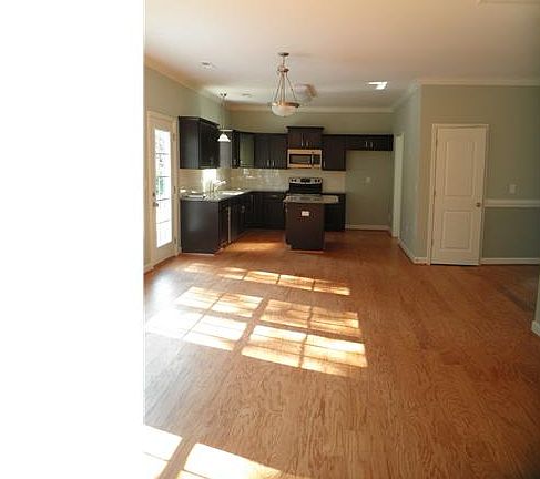 Den/Kitchen