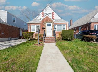 8652 Musket St, Queens Village, NY 11427