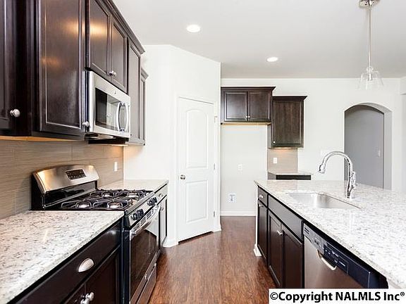3rd image of 7621 Overton St