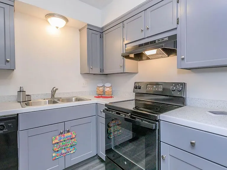 Aspen Place Apartments - June Rent FREE: Move-In by 6/15! — Photo 24