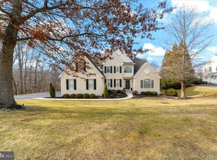 9 Old Barn Dr, West Chester, PA 19382