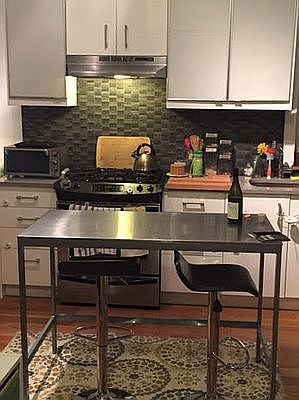 2nd image of 320 Cumberland St APT 1A
