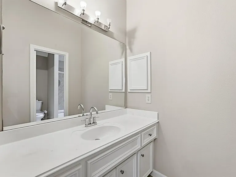 5507 Opal Cove Ct — Photo 22