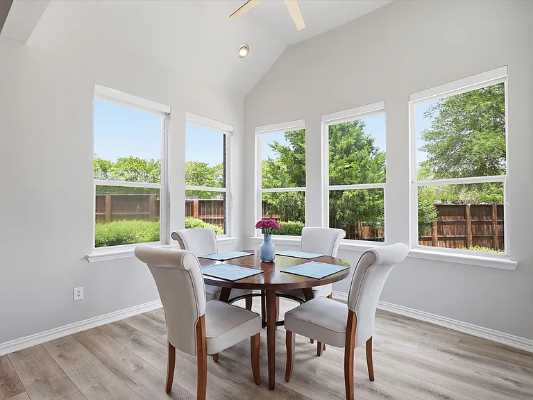 5668 Bay Meadows Dr — Photo 18
