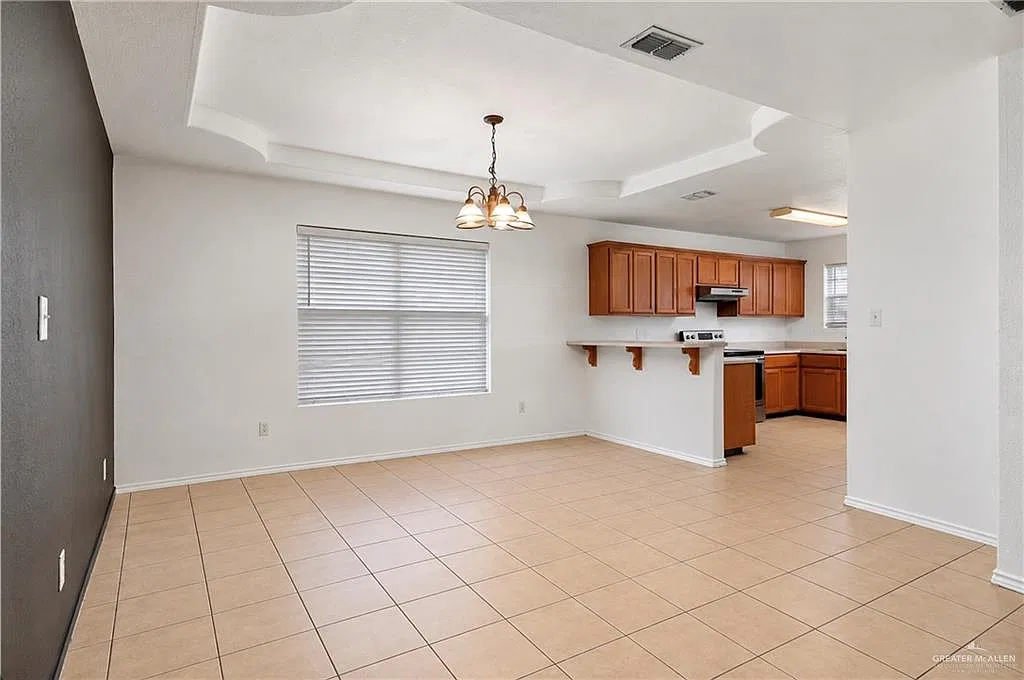 3 bed, 2.0 bath, 1520 sqft, $1,500 — Photo 3