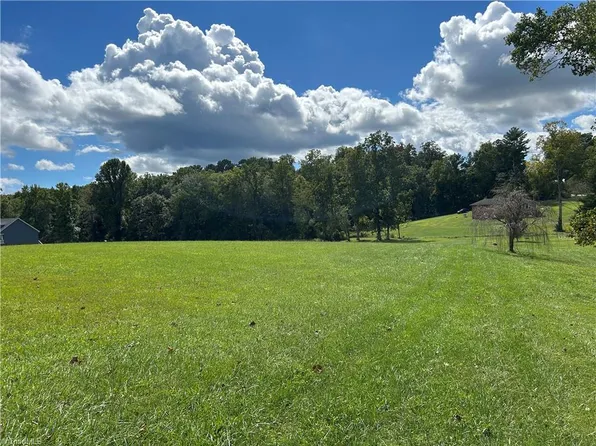 0 Airplane Way, Dobson, NC 27017