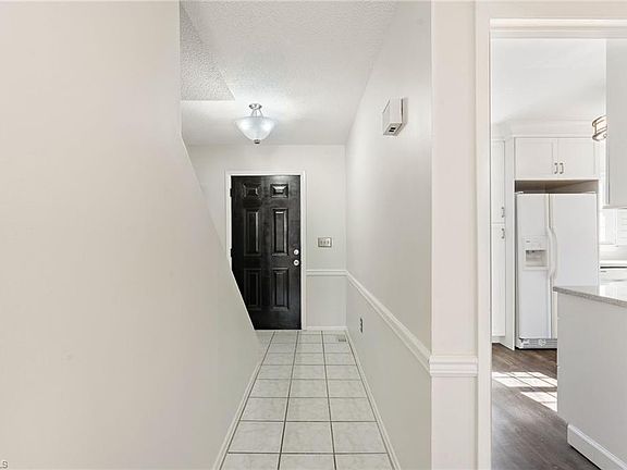 3rd image of 3217 Regents Park Ln Unit C