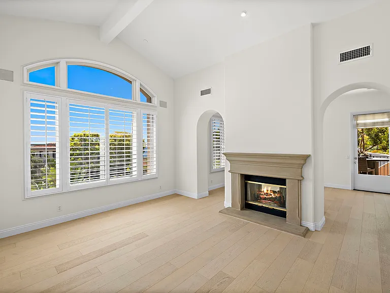150 Sidney Bay Dr — Photo 7