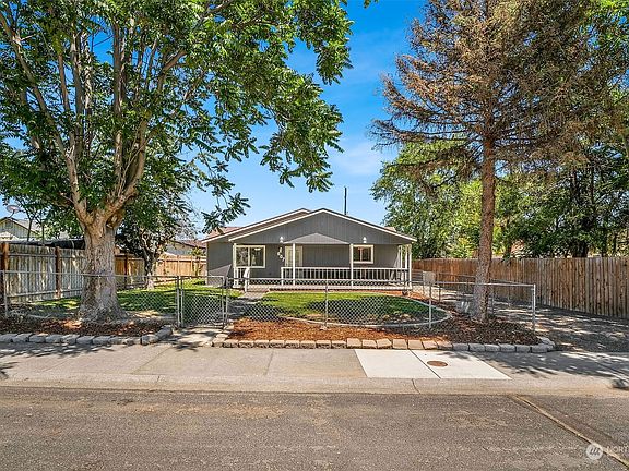 2nd image of 607 S Lake Avenue