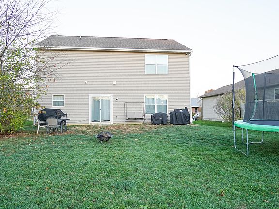 4th image of 447 Bren Dr