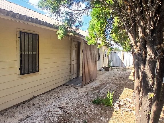 Side facing street