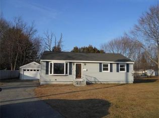 4 Harwood St, Oxford, MA 01540