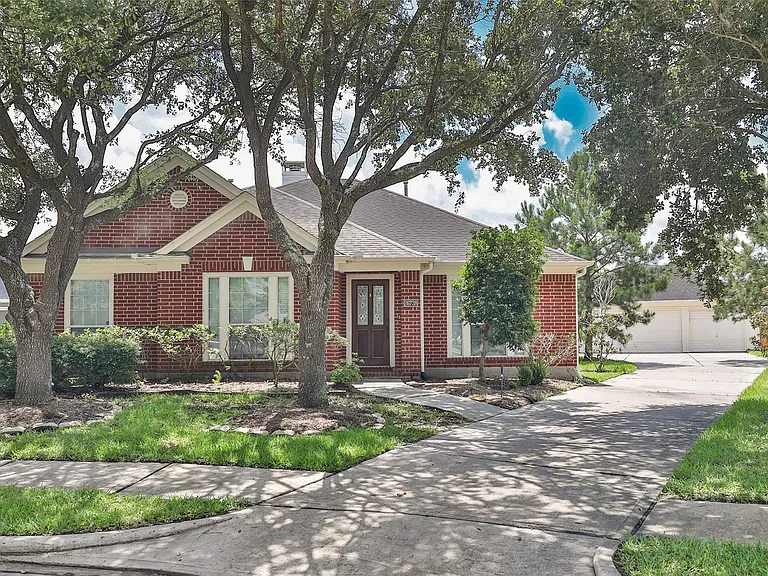 26738 Abbey Springs Ln — Photo 1
