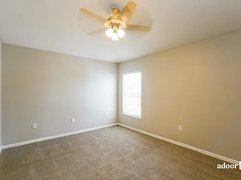 439 Maple Pointe Dr — Photo 14
