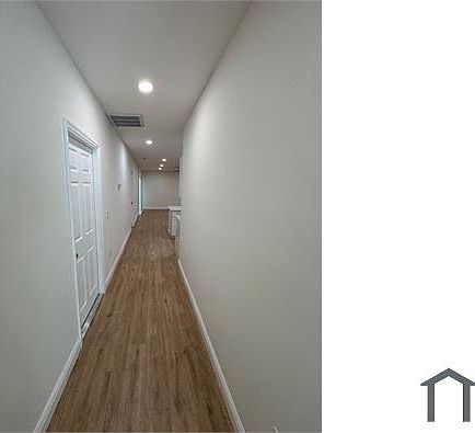 3rd image of 138 W Northside Dr
