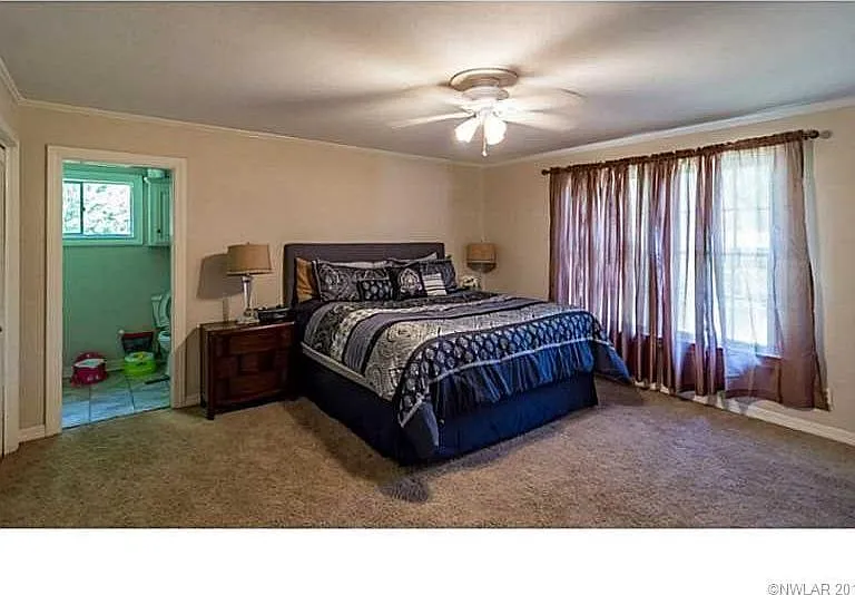 3624 Gilbert Dr — Photo 11
