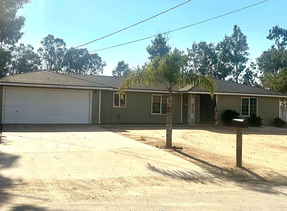 1st image of 26896 Tremaine Ave