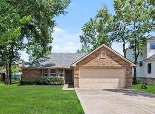 10718 Fairview Dr, Conroe, TX 77385