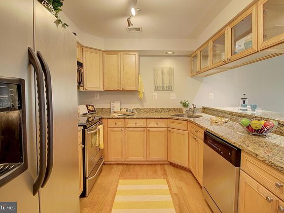 2nd image of 1117 Lake Heron Dr APT 1B