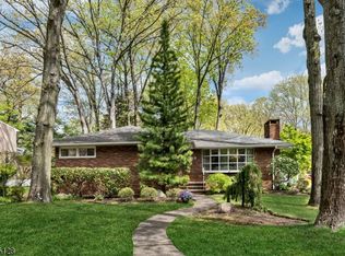 399 Plaza Rd N, Fair Lawn, NJ 07410