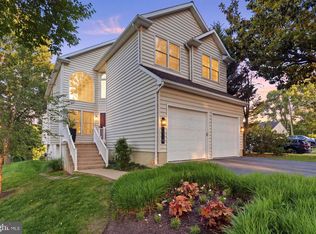 1219 Meadow View Rd, Pasadena, MD 21122