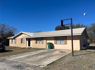 105 E Hickory St, Lometa, TX 76853