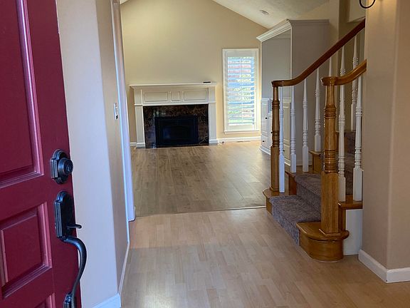 3rd image of 2835 Eastlake Dr SE