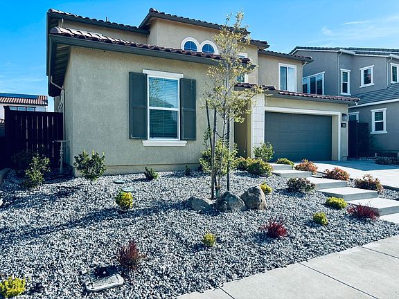 3rd image of 4620 Flagstaff Dr