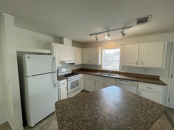 3rd image of 8880 SW 27th Ave Lot B061