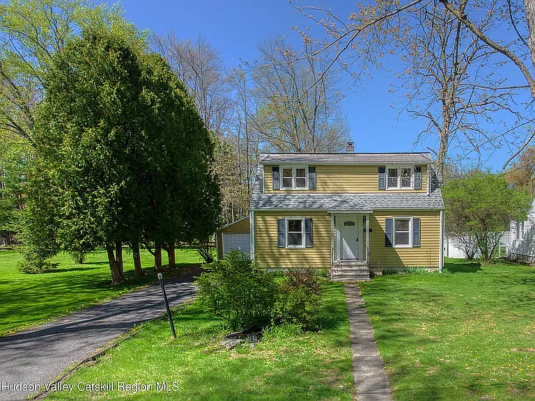 4 bed, 1.5 bath, 1344 sqft, $1,950 — Photo 3