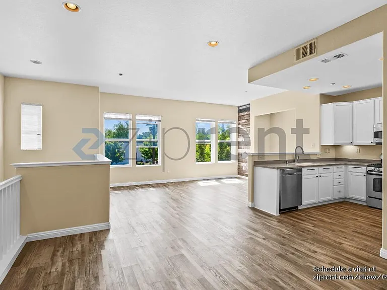 605 Artistic Pl — Photo 5