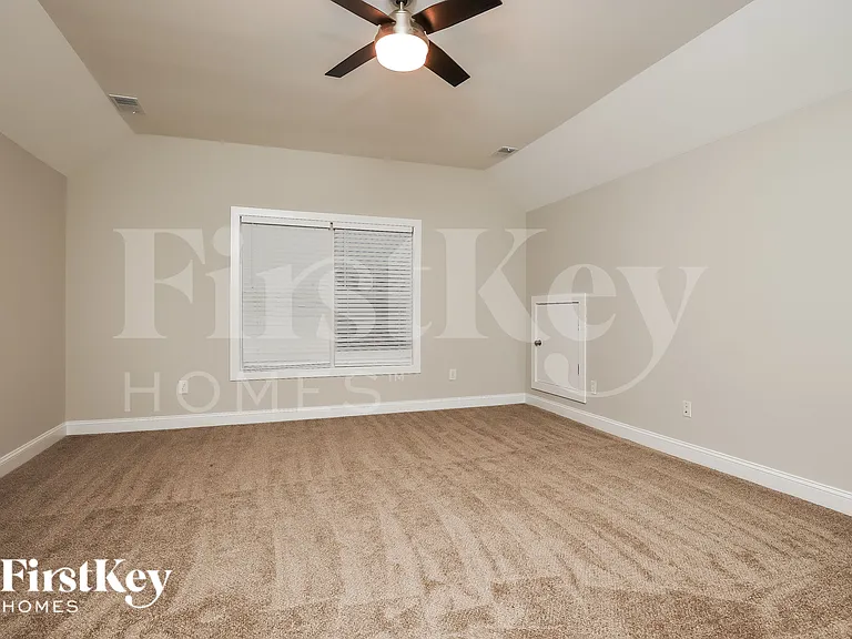 1081 Moss Grove Dr — Photo 15
