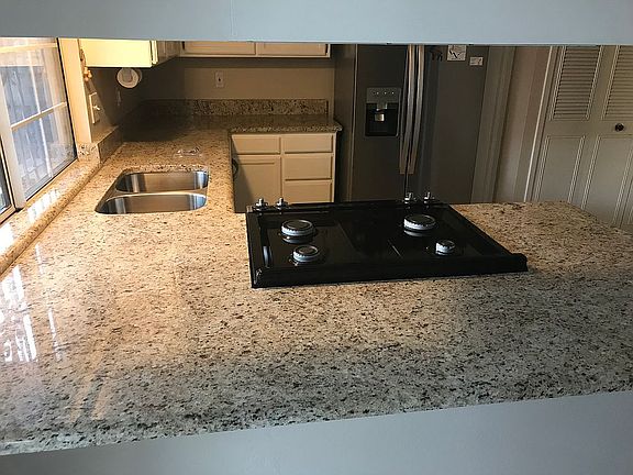 2nd image of 275 Maricopa Dr