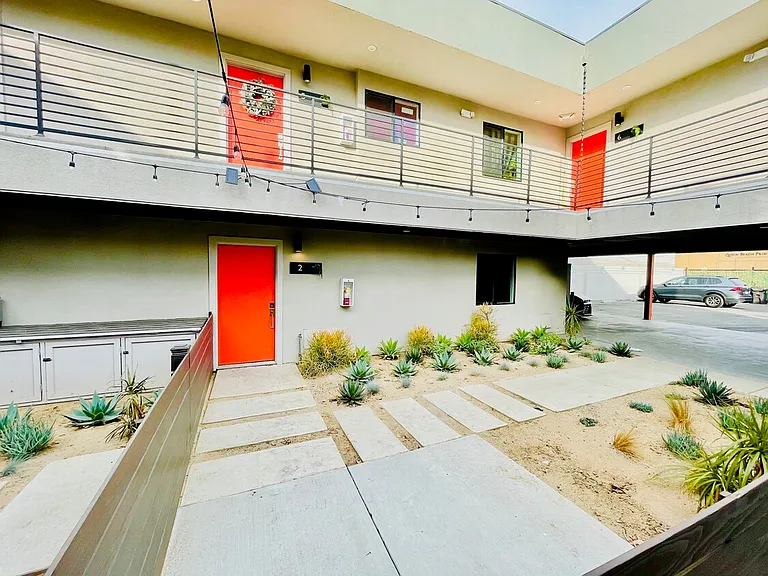 944 Pacific Ave #2 — Photo 2