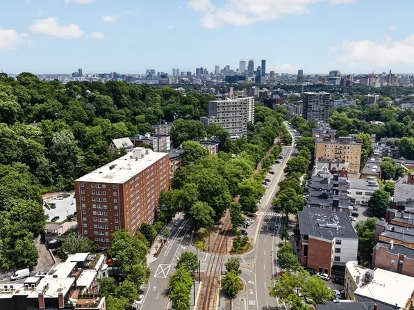 1600 Beacon St APT 1009, Brookline, MA 02446