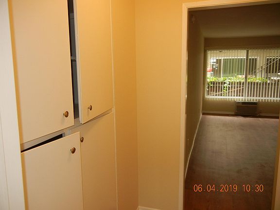 5th image of 1530 Purdue Ave APT 4